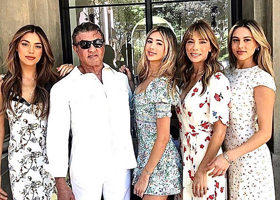 Dochter Van Sylvester Stallone Oogst Lof Met Prachtige Foto Dochter Van Sylvester Stallone Oogst Lof Met Prachtige Foto