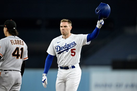 Dodgers Defeat Giants: Freeman, Kim Hit Key Home Runs Dodgers Defeat Giants: Freeman, Kim Hit Key Home Runs