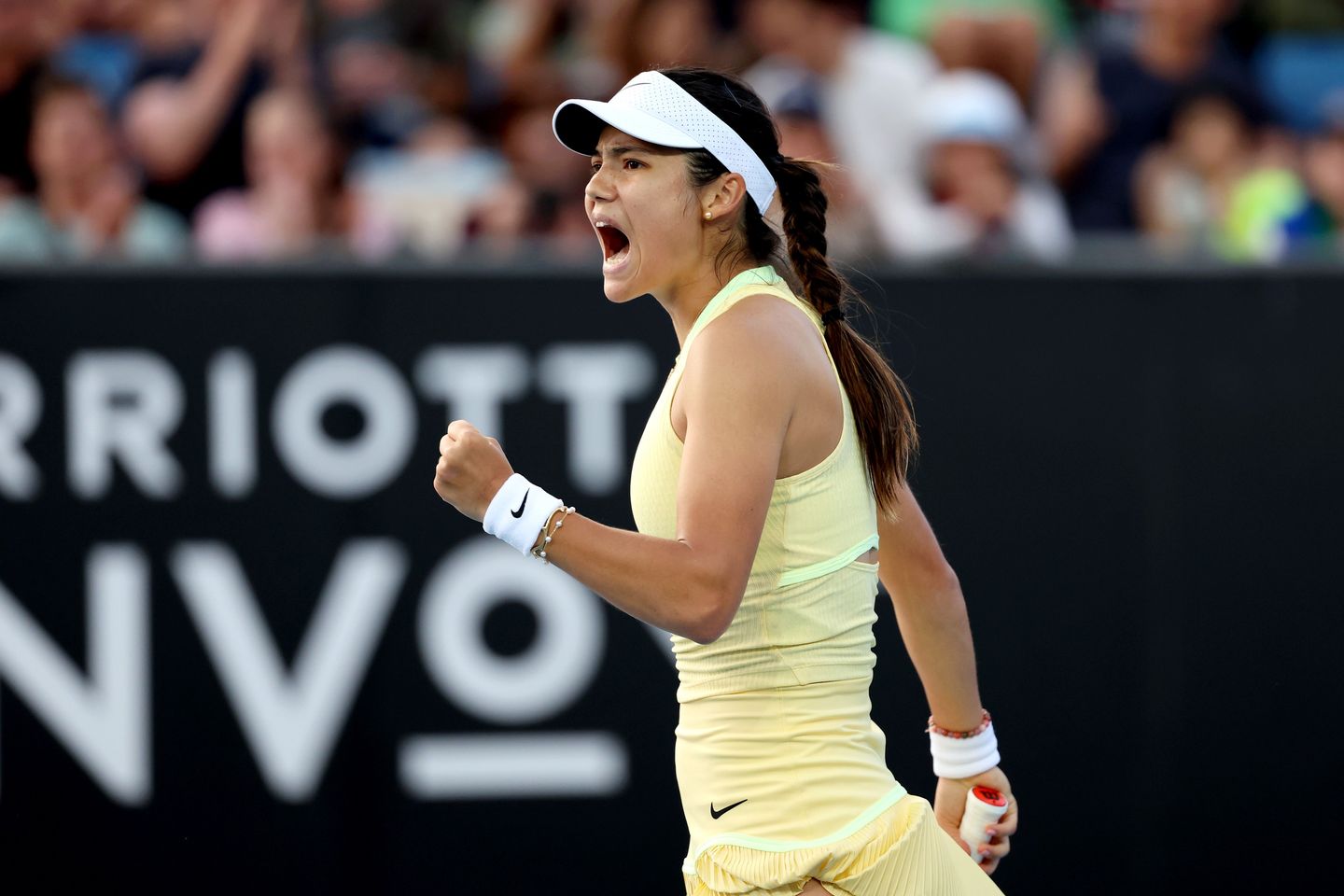 Dominant Raducanu Storms Into Miami Open Last 16
