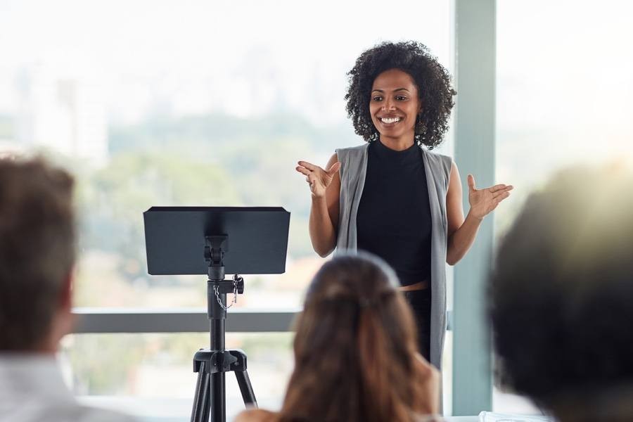 Dragon's Den: A Guide To Successfully Pitching Your Business Dragon's Den: A Guide To Successfully Pitching Your Business
