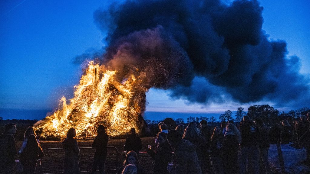 Droge Omstandigheden: Massale Annulering Paasvuren Drenthe
