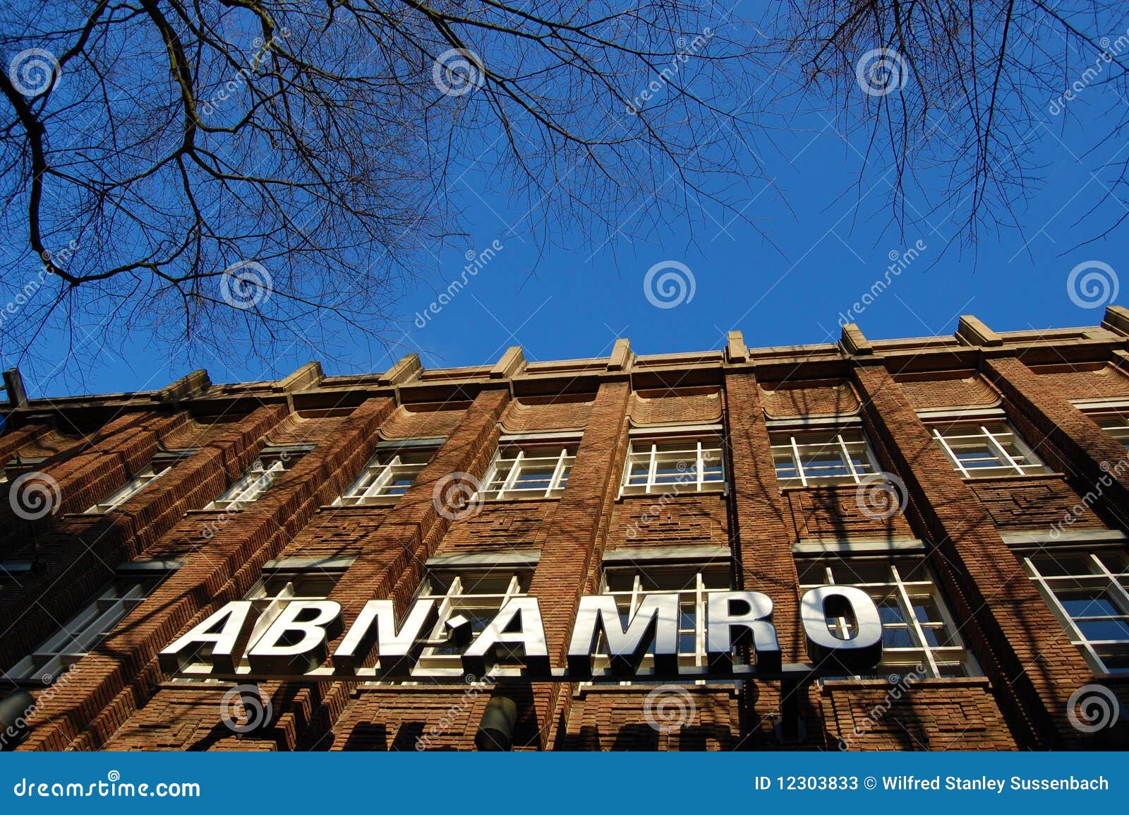Dutch Central Bank To Investigate ABN Amro For Bonus Practices Dutch Central Bank To Investigate ABN Amro For Bonus Practices
