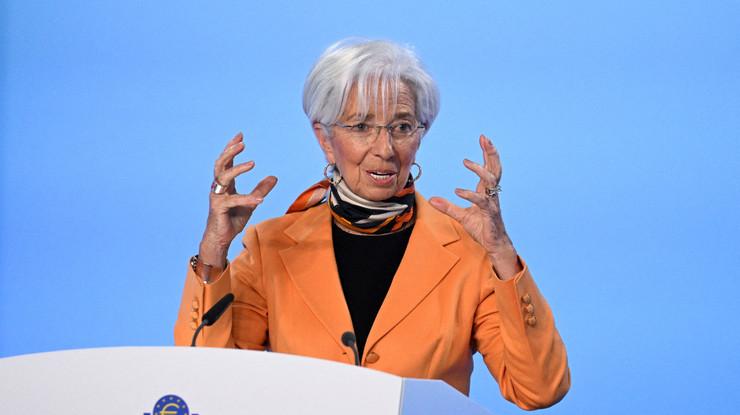 ECB Başkanı Lagarde: Avrupa Ekonomisi Büyük Bir Belirsizlik İçinde ECB Başkanı Lagarde: Avrupa Ekonomisi Büyük Bir Belirsizlik İçinde