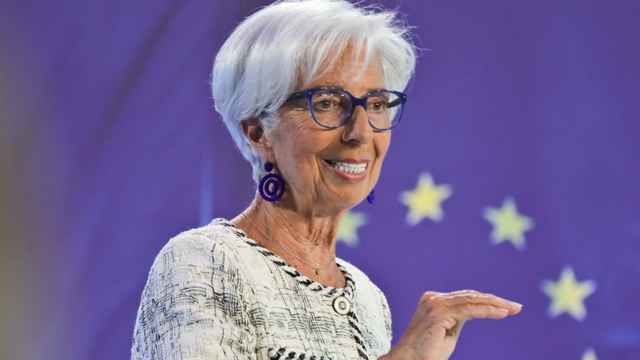 ECB Başkanı Lagarde: Yükselen Ticaret Gerilimleri Ve Enflasyon ECB Başkanı Lagarde: Yükselen Ticaret Gerilimleri Ve Enflasyon