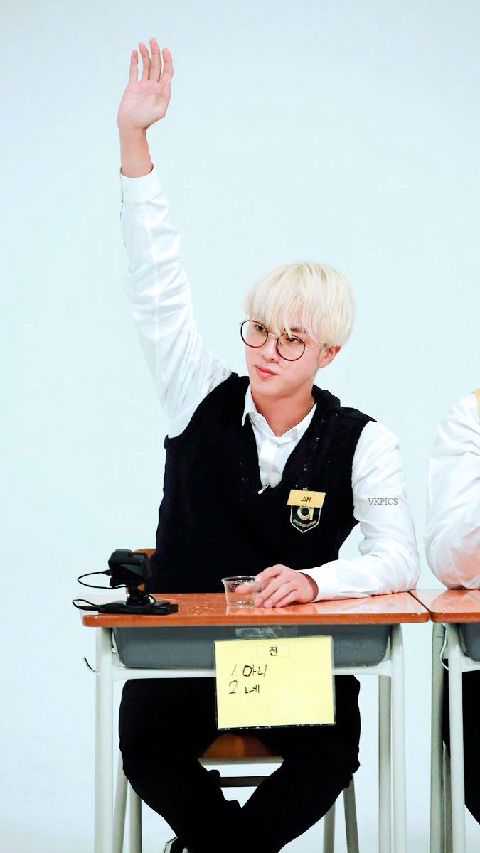 El Nuevo Episodio De Run BTS! Muestra A Jin En Una Película De Acción El Nuevo Episodio De Run BTS! Muestra A Jin En Una Película De Acción