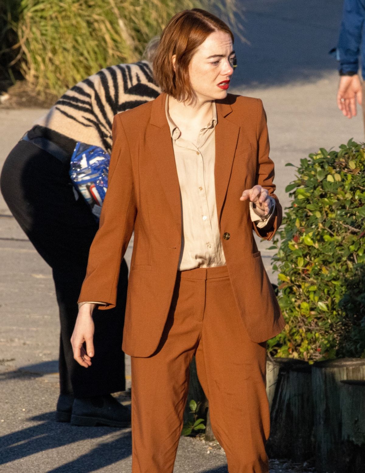 Emma Stone & Margaret Qualley: Unpacking The Oscars Feud Speculation Emma Stone & Margaret Qualley: Unpacking The Oscars Feud Speculation