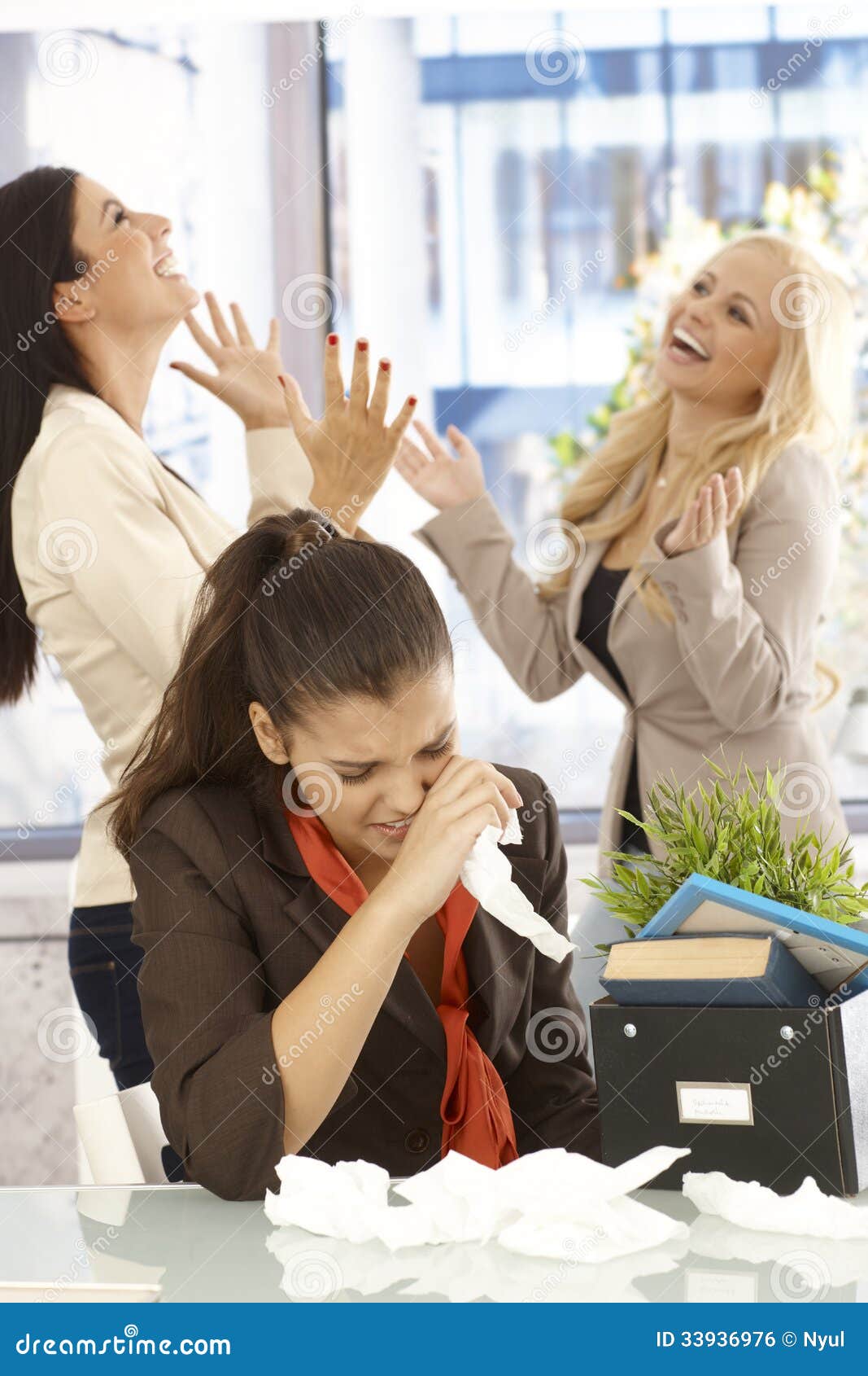 Employee Quits, Receives Profane Response From Pub Landlady Employee Quits, Receives Profane Response From Pub Landlady