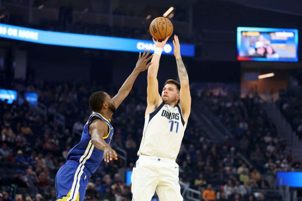 Evaluating The Mavericks' Losses: Brunson's Departure Vs. The Dončić Trade Aftermath Evaluating The Mavericks' Losses: Brunson's Departure Vs. The Dončić Trade Aftermath