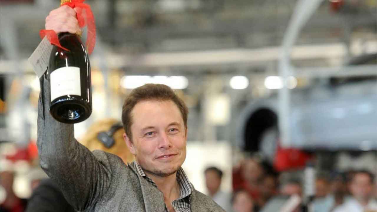 Examining The Link Between US Economic Performance And Elon Musk's Wealth Examining The Link Between US Economic Performance And Elon Musk's Wealth