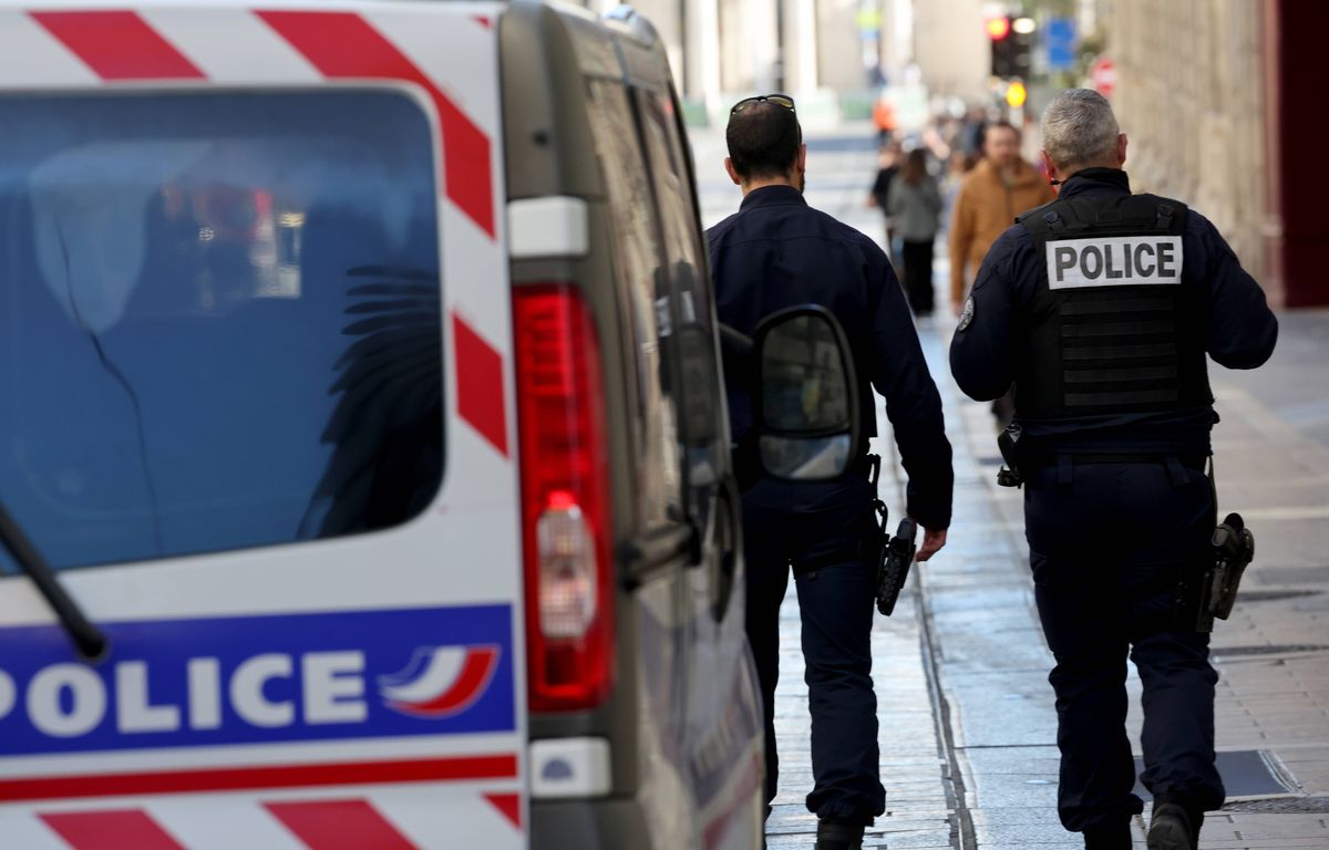 Expulsion OQTF: Deux Collégiens Et Leur Mère Séparés Pendant Les Vacances Expulsion OQTF: Deux Collégiens Et Leur Mère Séparés Pendant Les Vacances