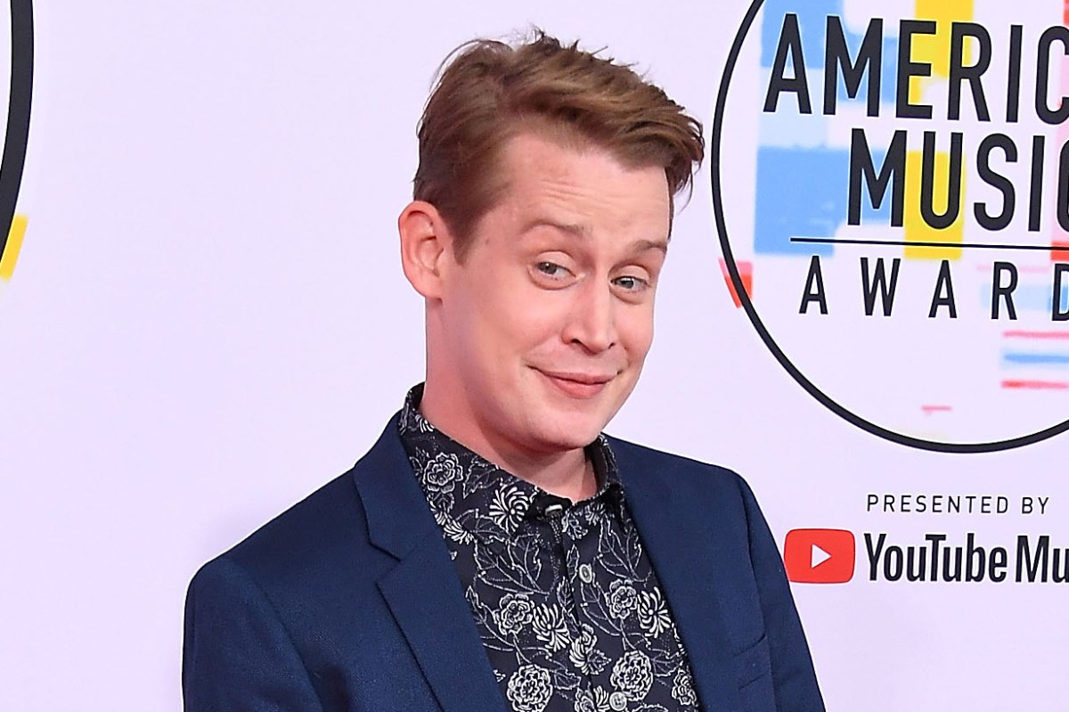 Fans Go Wild: Macaulay Culkin And Brother Rory Make Surprise WWE Raw Appearance Fans Go Wild: Macaulay Culkin And Brother Rory Make Surprise WWE Raw Appearance