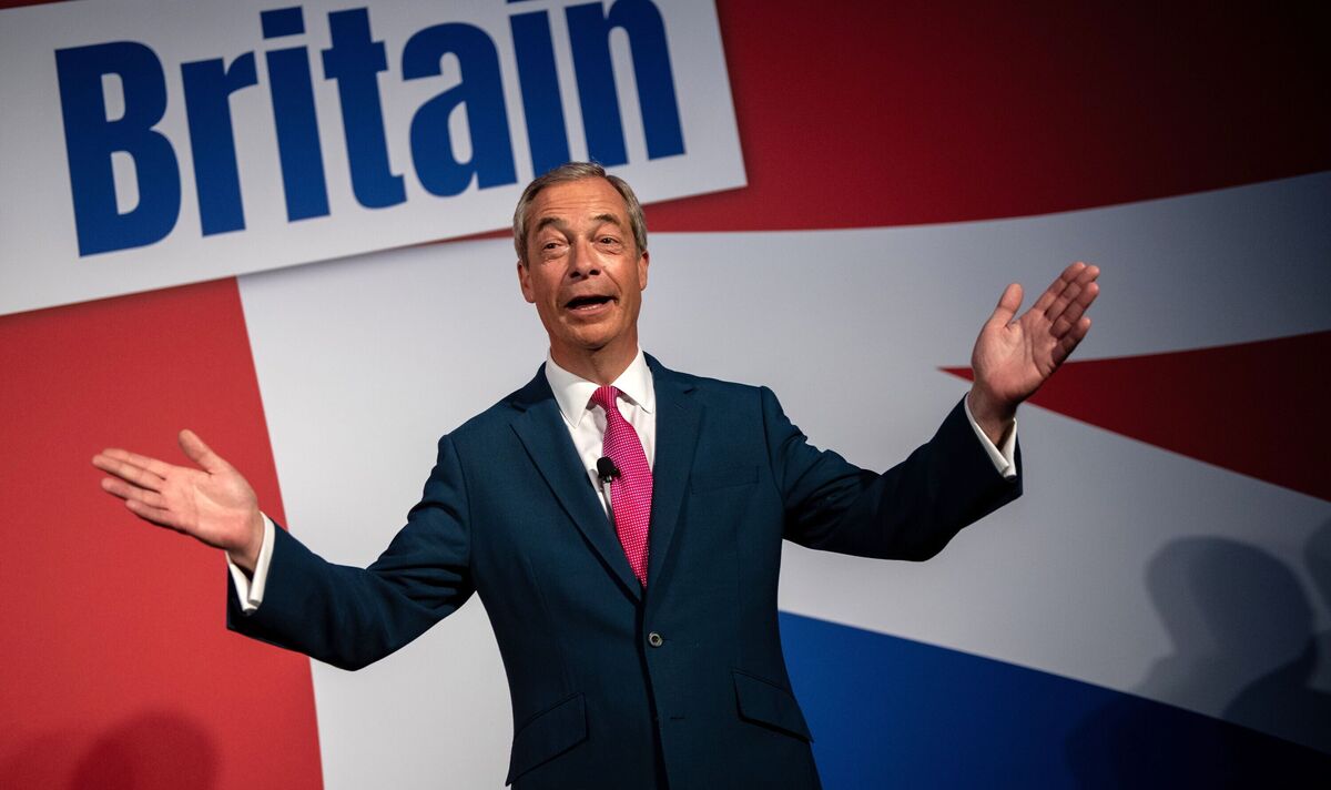 Farage Faces Backlash: Criticism Mounts Over Zelenskyy Remarks Farage Faces Backlash: Criticism Mounts Over Zelenskyy Remarks
