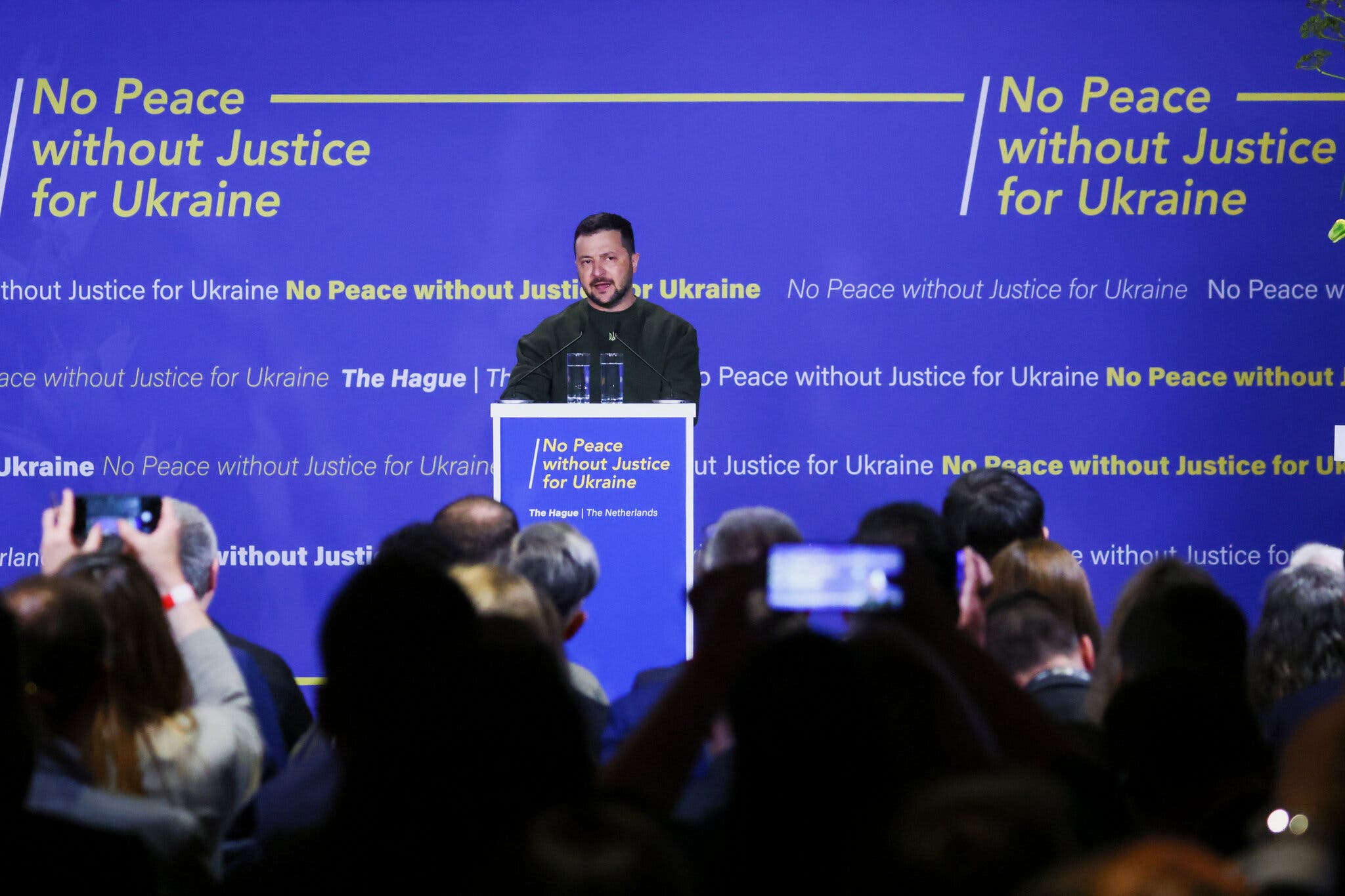 Farage's Zelenskyy Remarks Ignite Heated Debate In UK Politics Farage's Zelenskyy Remarks Ignite Heated Debate In UK Politics