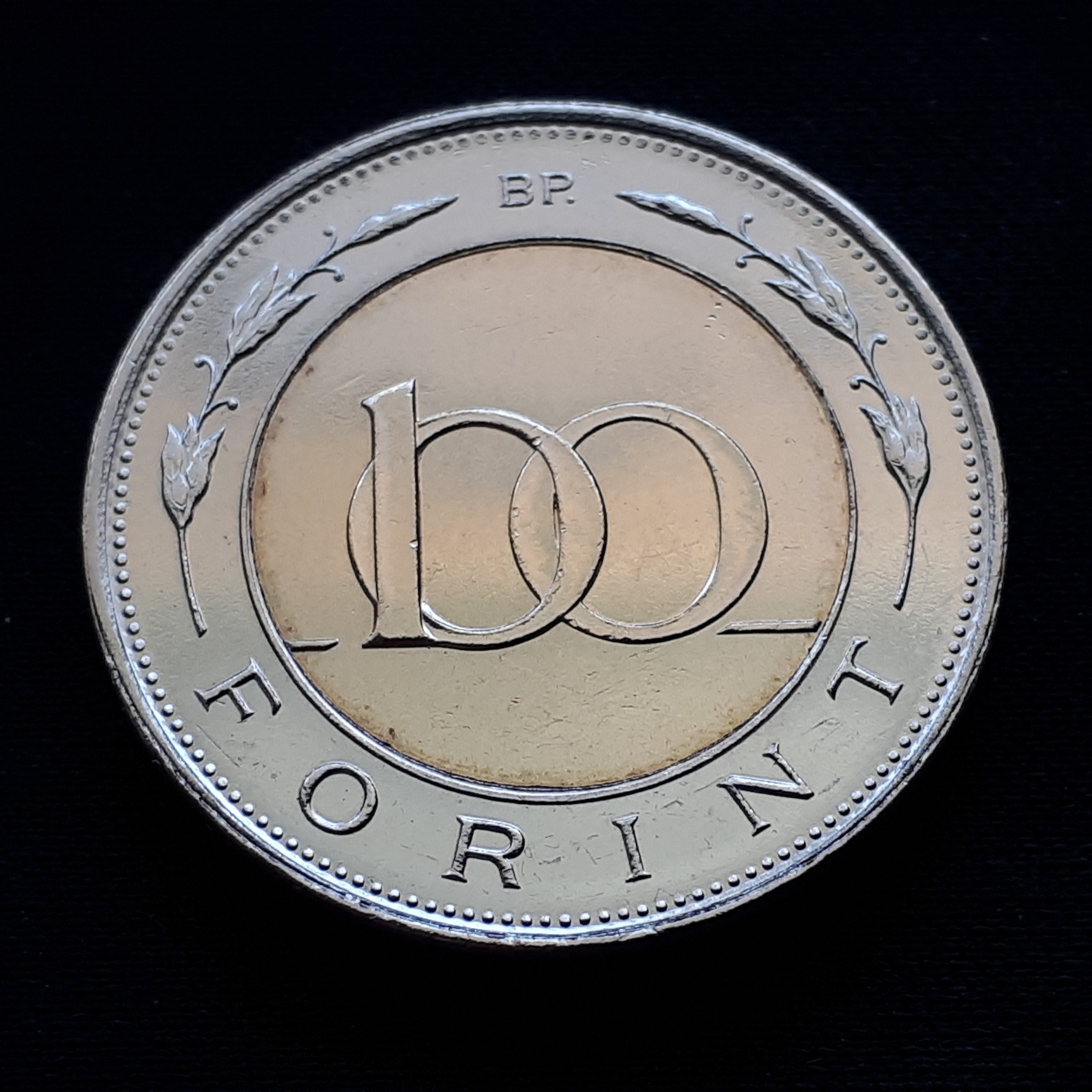 Felbecsülhetetlen Értékű 100 Forintos Érmék Felbecsülhetetlen Értékű 100 Forintos Érmék