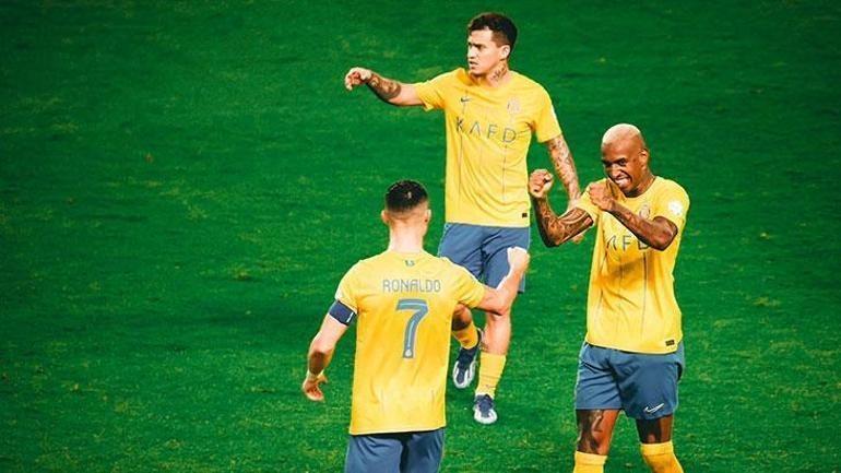 Fenerbahçe'ye Transfer Çağrısı: Danimarka'dan Ronaldo'ya Seslenildi Fenerbahçe'ye Transfer Çağrısı: Danimarka'dan Ronaldo'ya Seslenildi