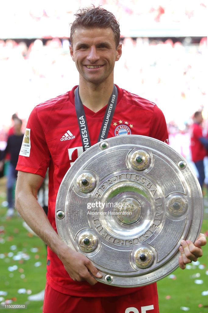 Fin D'une Ère : Thomas Müller Quitte Le Bayern Munich Fin D'une Ère : Thomas Müller Quitte Le Bayern Munich