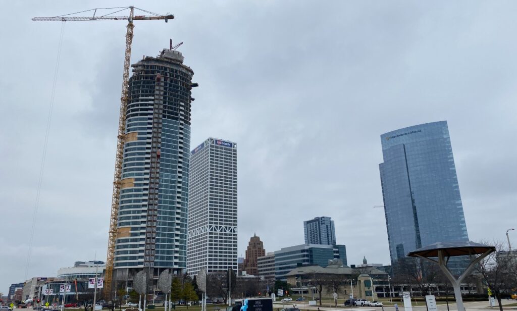 Finding An Apartment In Milwaukee: Tips For A Competitive Market Finding An Apartment In Milwaukee: Tips For A Competitive Market