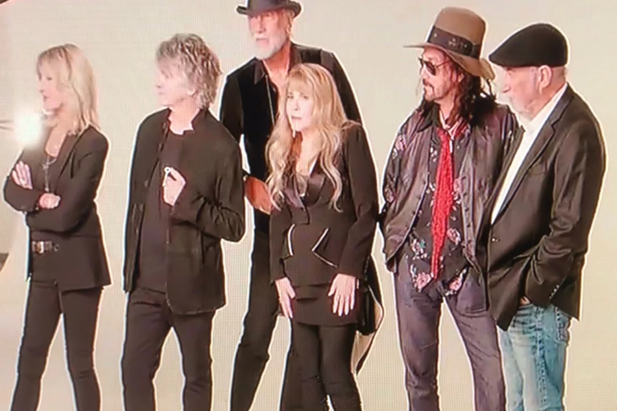 Fleetwood Mac Reunion Speculation Rises As Lindsey Buckingham And Mick Fleetwood Reunite Fleetwood Mac Reunion Speculation Rises As Lindsey Buckingham And Mick Fleetwood Reunite