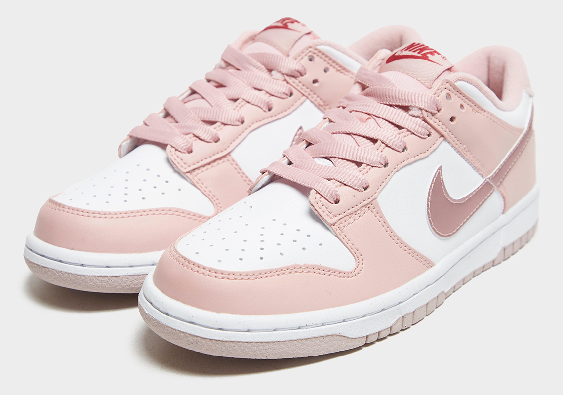 Foot Locker's Huge Sneaker Sale: Nike Air, Dunks, Jordans - 40% Off Foot Locker's Huge Sneaker Sale: Nike Air, Dunks, Jordans - 40% Off