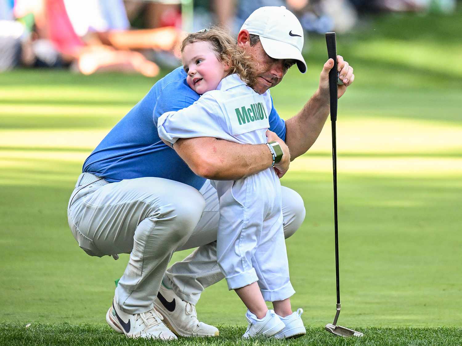 Four-Year-Old Daughter Of Rory McIlroy Sinks Putt At Augusta: Watch Now Four-Year-Old Daughter Of Rory McIlroy Sinks Putt At Augusta: Watch Now