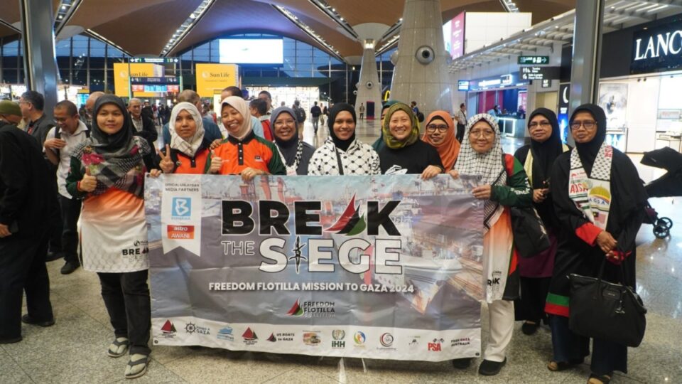 Gaza Freedom Flotilla SOS: Drone Attack Reported Off Malta Coast Gaza Freedom Flotilla SOS: Drone Attack Reported Off Malta Coast