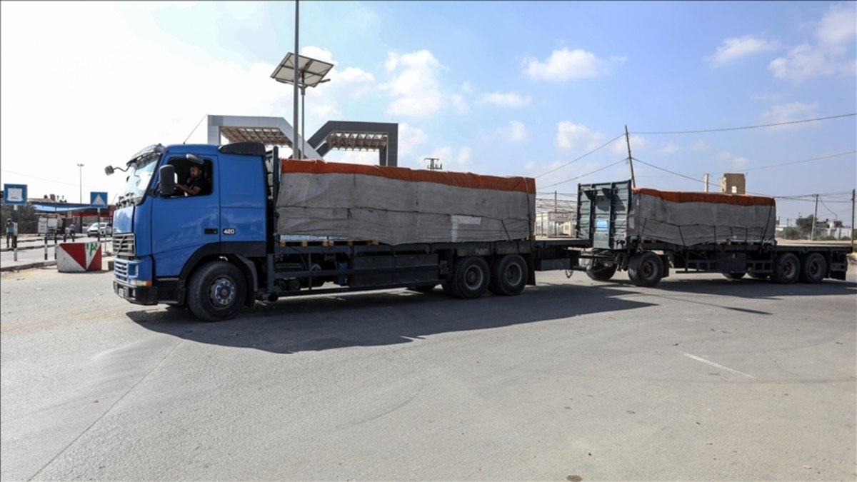 Gazze'ye Giden Yardım Tırları: Güncel Gelişmeler Ve İnsani Yardım Çalışmaları Gazze'ye Giden Yardım Tırları: Güncel Gelişmeler Ve İnsani Yardım Çalışmaları