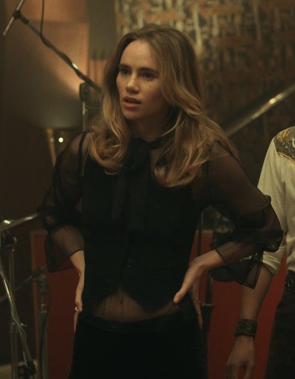 Get Suki Waterhouse's Baby Doll Inspired Spring Makeup Get Suki Waterhouse's Baby Doll Inspired Spring Makeup
