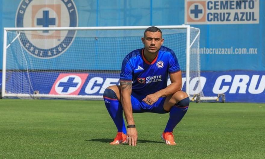 Γιακουμάκης: Η Κρουζ Αζούλ Στον Τελικό Χάρη Στον Έλληνα Στράικερ Γιακουμάκης: Η Κρουζ Αζούλ Στον Τελικό Χάρη Στον Έλληνα Στράικερ