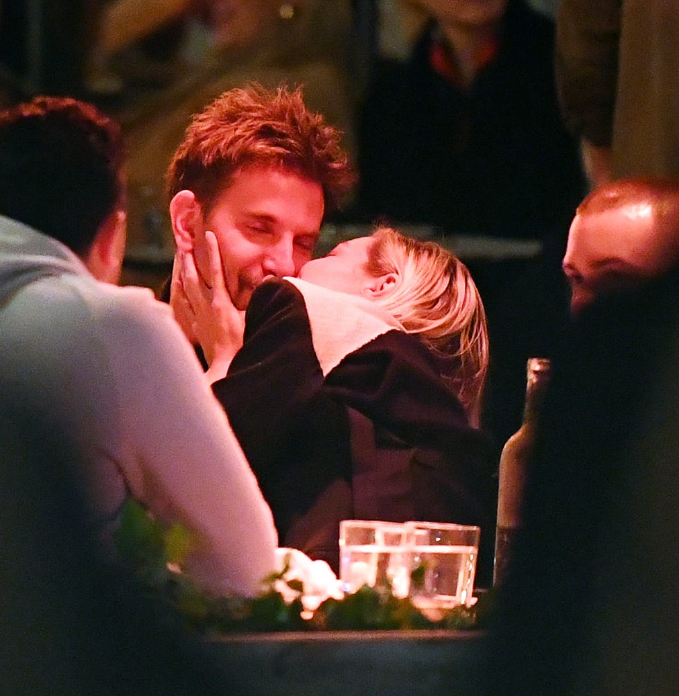 Gigi Hadid, Bradley Cooper, And Leonardo DiCaprio: Navigating A Complex Love Triangle Gigi Hadid, Bradley Cooper, And Leonardo DiCaprio: Navigating A Complex Love Triangle