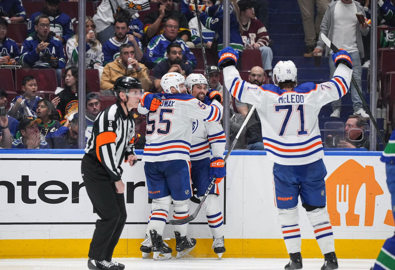 Golden Knights Clinch Playoff Spot Despite Oilers' 3-2 Victory Golden Knights Clinch Playoff Spot Despite Oilers' 3-2 Victory