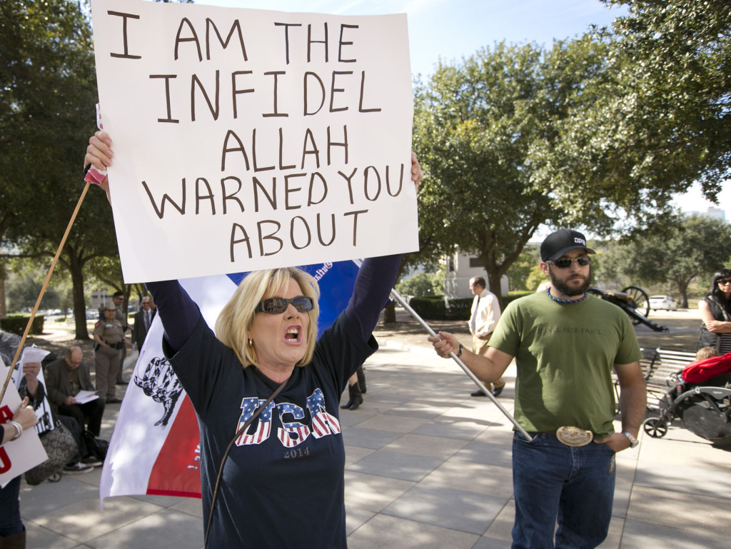 Governor Issues Strong Warning Against Controversial Texas Muslim City Plan Governor Issues Strong Warning Against Controversial Texas Muslim City Plan