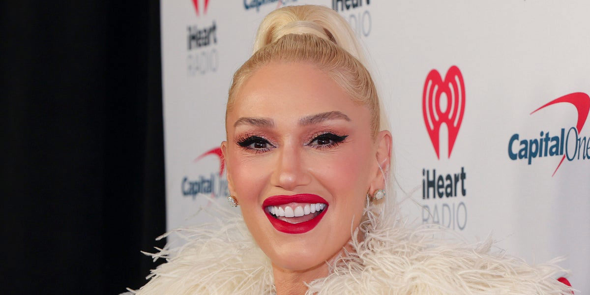 Gwen Stefani Faces Backlash: Christian Beliefs Spark Controversy Among Left-Leaning Fans Gwen Stefani Faces Backlash: Christian Beliefs Spark Controversy Among Left-Leaning Fans