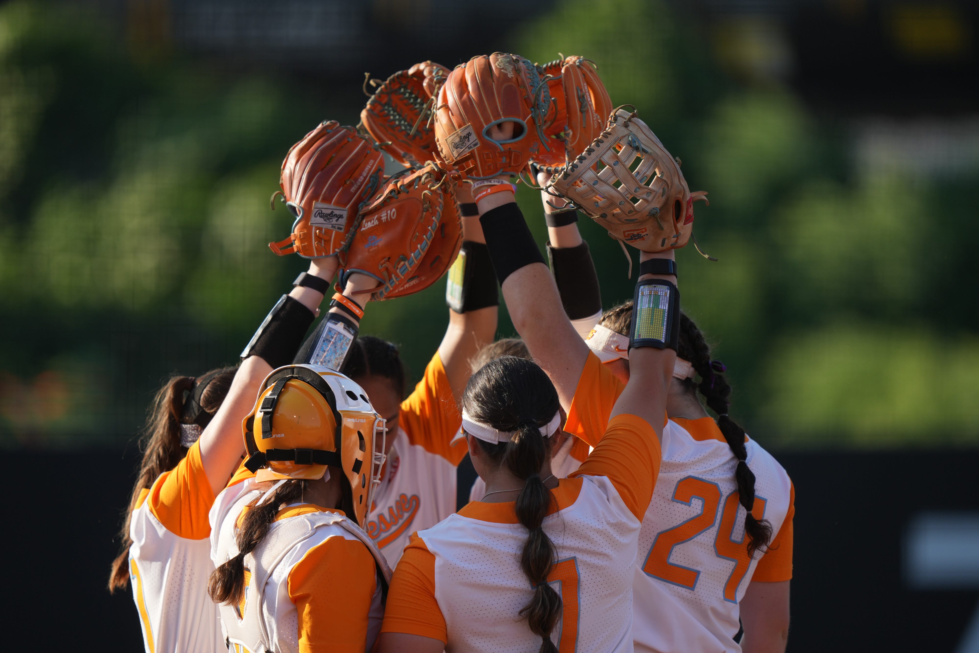 Halle Bailey's Tennessee Softball Journey: Following In Mom's Footsteps Halle Bailey's Tennessee Softball Journey: Following In Mom's Footsteps