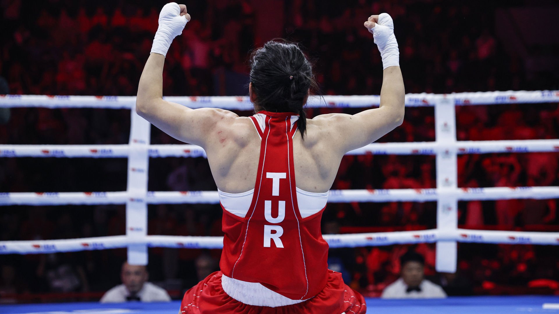 Hamdi Yıldırım Kadınlar Boks Şampiyonası: Samsun'daki Yarışmaların Özeti Hamdi Yıldırım Kadınlar Boks Şampiyonası: Samsun'daki Yarışmaların Özeti