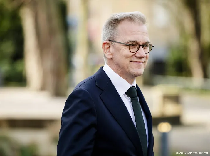 Hamer: Bruins Moet Over Leeflang Met NPO Toezichthouder Praten Hamer: Bruins Moet Over Leeflang Met NPO Toezichthouder Praten
