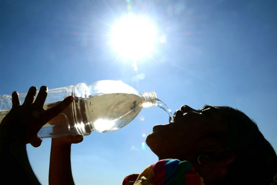 Heatwave Warning: 5 South Bengal Districts On High Alert Heatwave Warning: 5 South Bengal Districts On High Alert