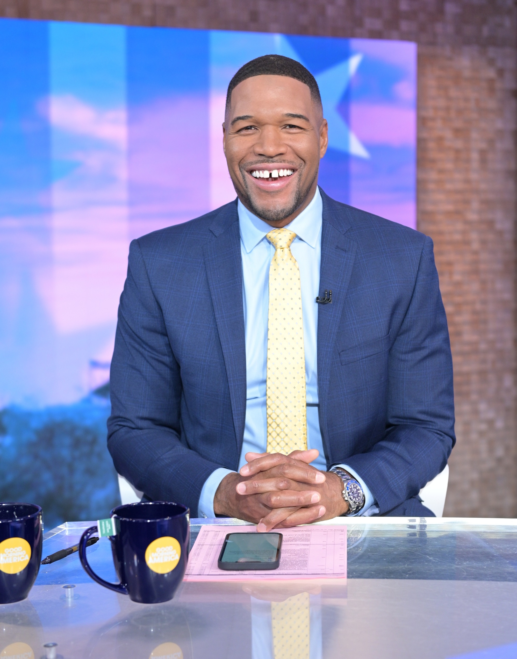 Here's How Michael Strahan Landed A Big Interview Amidst A Ratings War Here's How Michael Strahan Landed A Big Interview Amidst A Ratings War