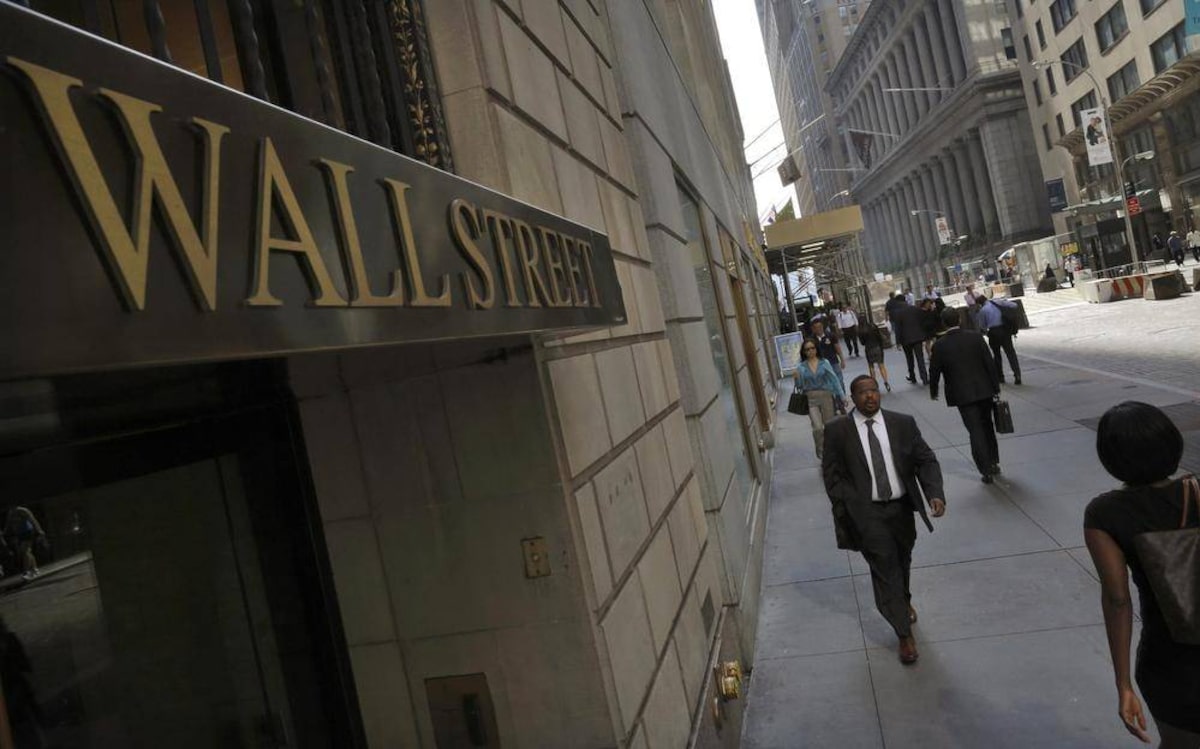 High Stock Valuations: Why BofA Believes Investors Shouldn't Panic High Stock Valuations: Why BofA Believes Investors Shouldn't Panic