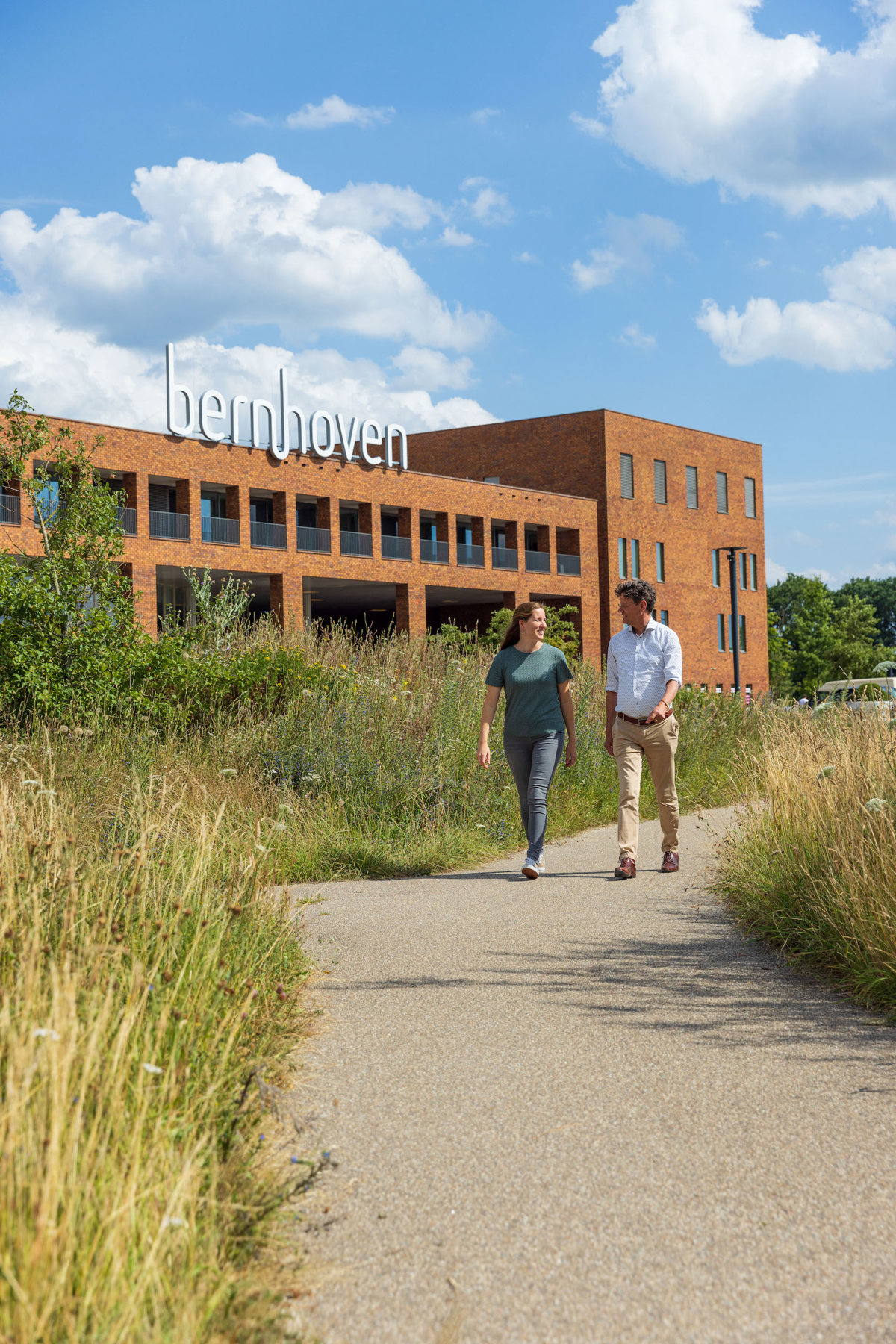 Hoge Kosten Voor Informatie Over Nederlander: Bayern's Dilemma Hoge Kosten Voor Informatie Over Nederlander: Bayern's Dilemma