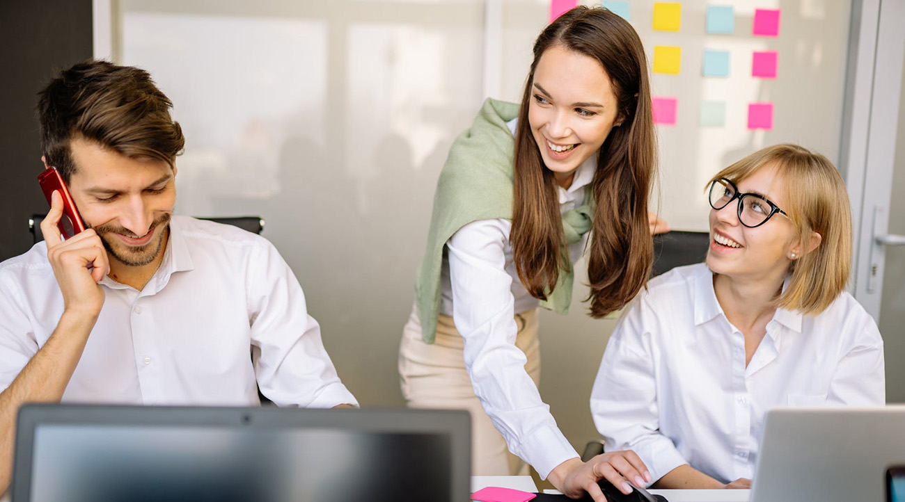 How Middle Management Drives Company Performance And Employee Satisfaction How Middle Management Drives Company Performance And Employee Satisfaction
