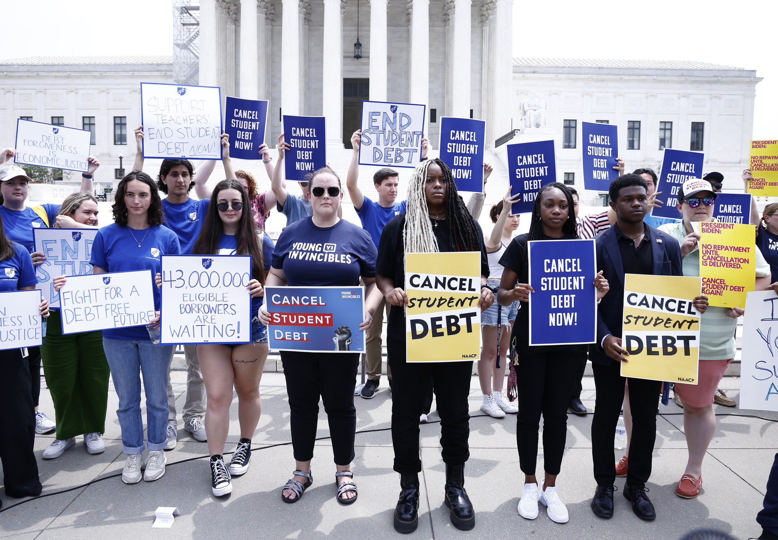 How The Student Loan Crisis Will Impact The US Economy How The Student Loan Crisis Will Impact The US Economy