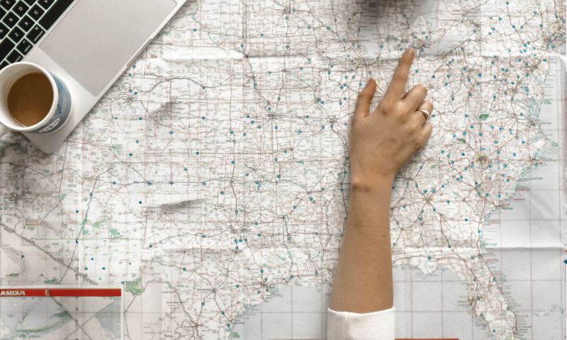 Identifying Promising Business Locations: A National Overview Identifying Promising Business Locations: A National Overview