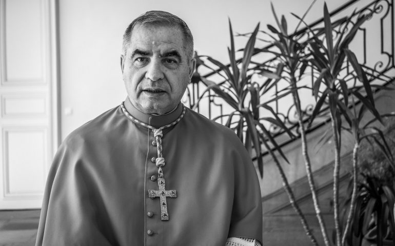Il Caso Becciu: Le Nostre Preghiere E L'Imminente Decisione Del Papa Il Caso Becciu: Le Nostre Preghiere E L'Imminente Decisione Del Papa