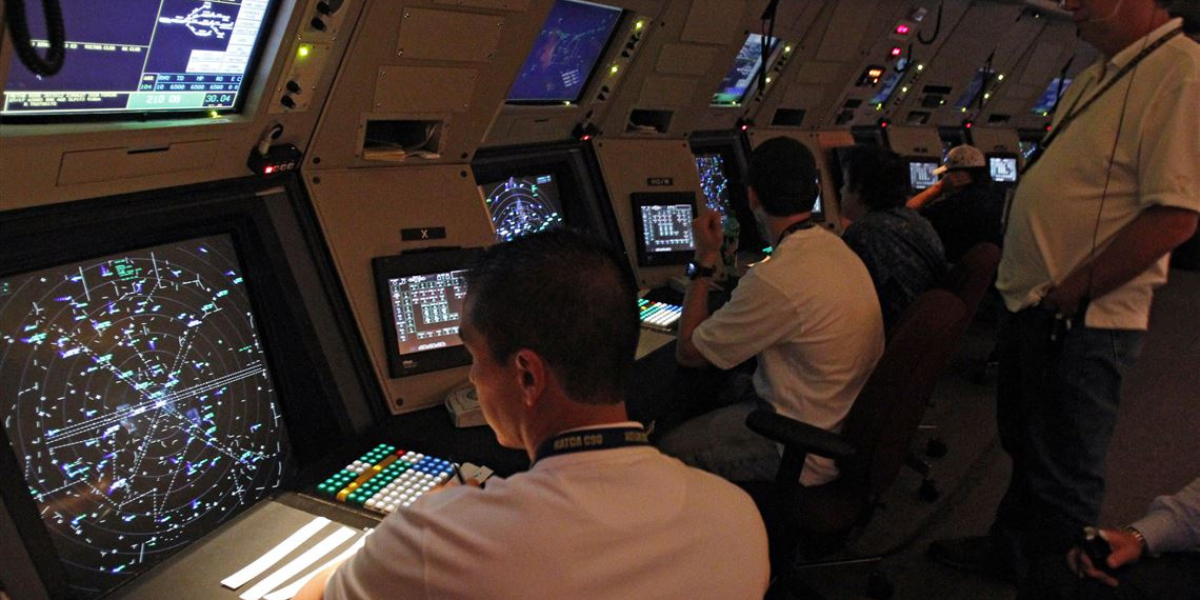 Improving Air Traffic Control: Overcoming The 'I Don't Know Where You Are' Challenge Improving Air Traffic Control: Overcoming The 'I Don't Know Where You Are' Challenge