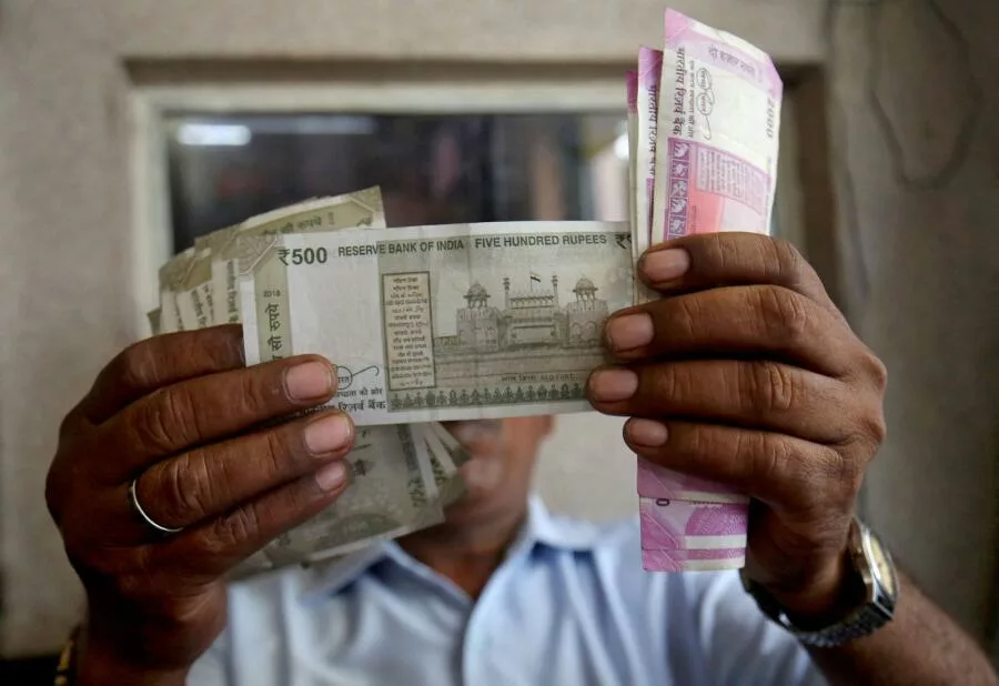 Indian Bank: करोड़ों ग्राहकों के लिए FD निवेश में समय सीमा वृद्धि Indian Bank: करोड़ों ग्राहकों के लिए FD निवेश में समय सीमा वृद्धि