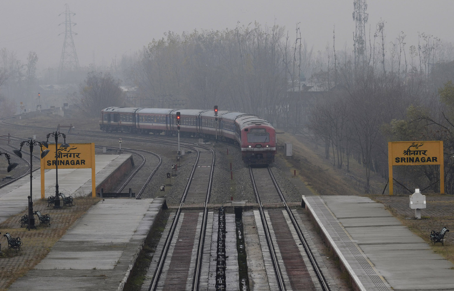 India's Rail Network Expands To Kashmir: Inaugural Train Details India's Rail Network Expands To Kashmir: Inaugural Train Details
