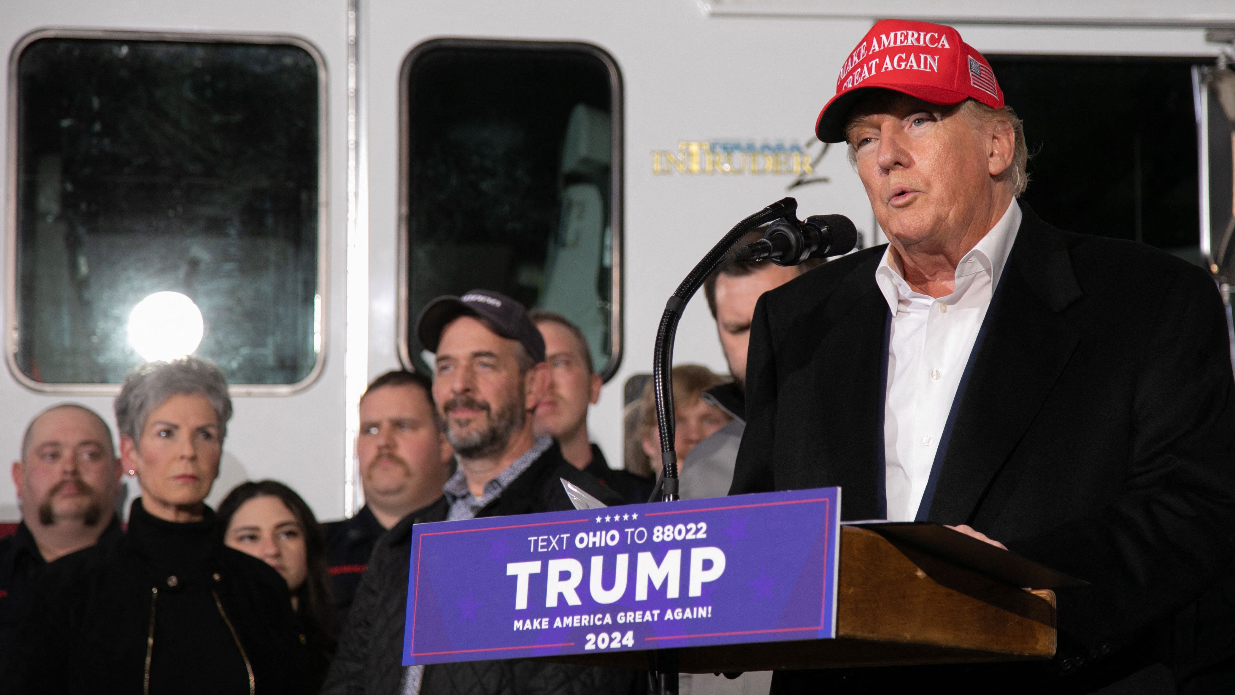 Internal Divisions Threaten Trump's 2024 Re-election Bid Internal Divisions Threaten Trump's 2024 Re-election Bid