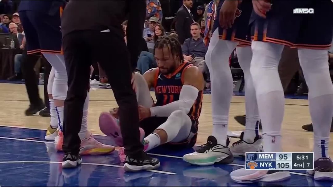 Jalen Brunson's Ankle Injury: Knicks-Lakers Overtime Exit