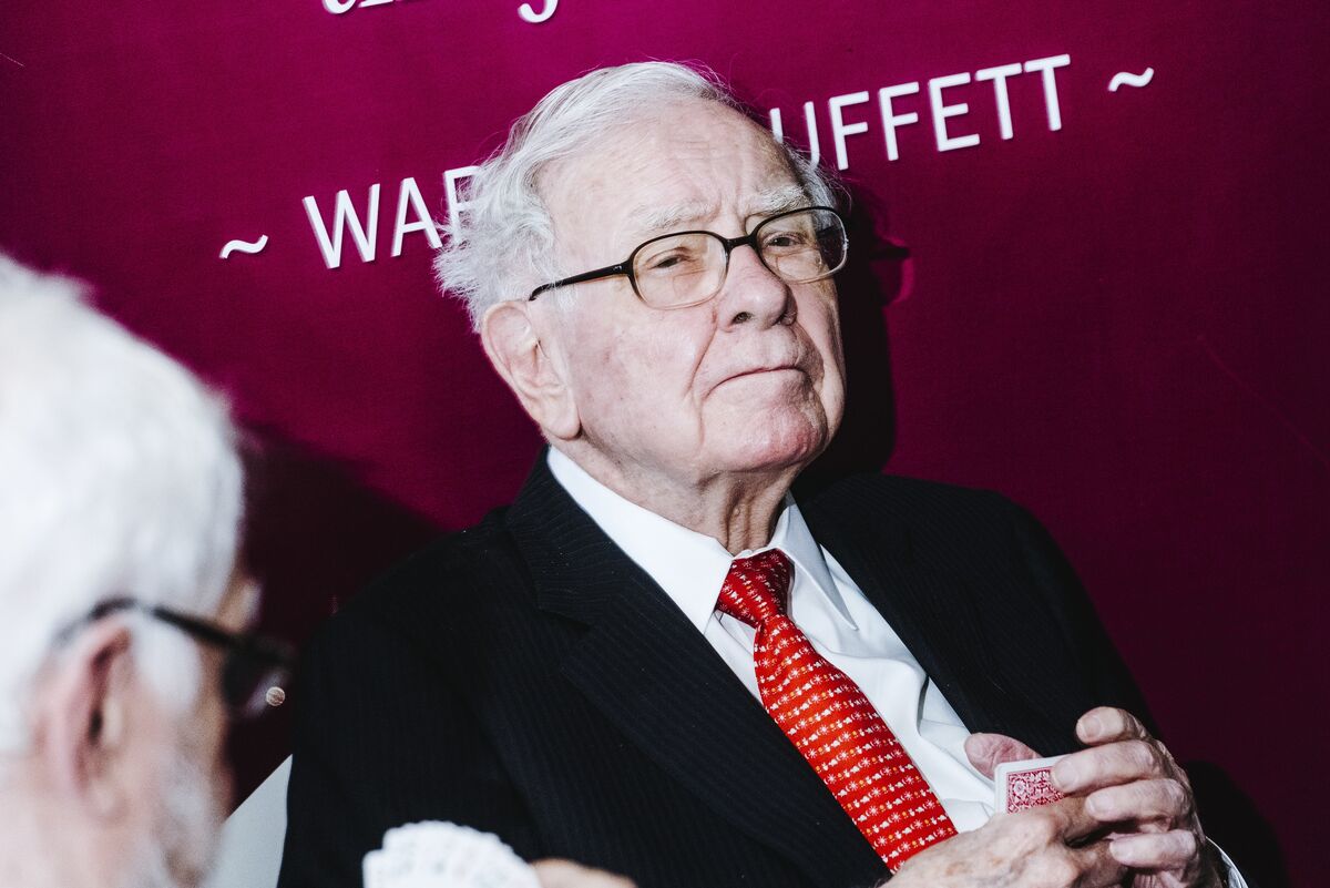 Japan Trading House Shares Surge: Berkshire Hathaway's Long-Term Investment Japan Trading House Shares Surge: Berkshire Hathaway's Long-Term Investment
