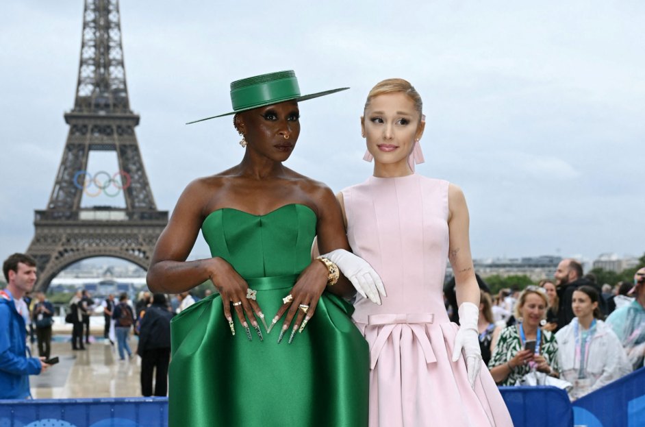 Jeff Goldblum's Jazz Album: Guest Appearances By Cynthia Erivo, Ariana Grande & More Jeff Goldblum's Jazz Album: Guest Appearances By Cynthia Erivo, Ariana Grande & More